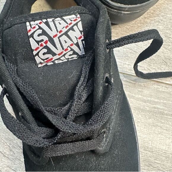Vans suede low top kids size 7.5 women’s 6 kids old skool laced black sneakers - Picture 7 of 7